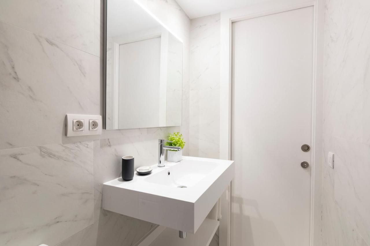 Aspasios Las Ramblas Apartments Barselona Dış mekan fotoğraf