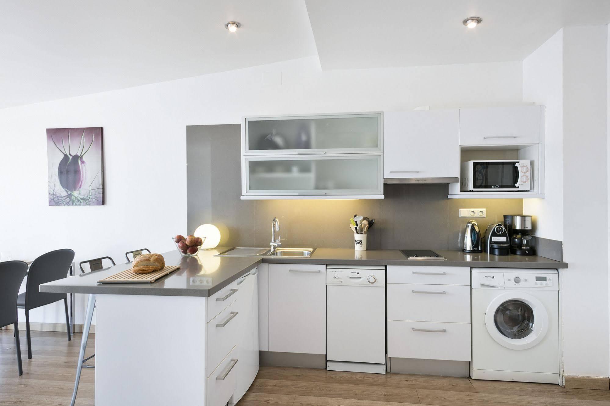 Aspasios Las Ramblas Apartments Barselona Dış mekan fotoğraf