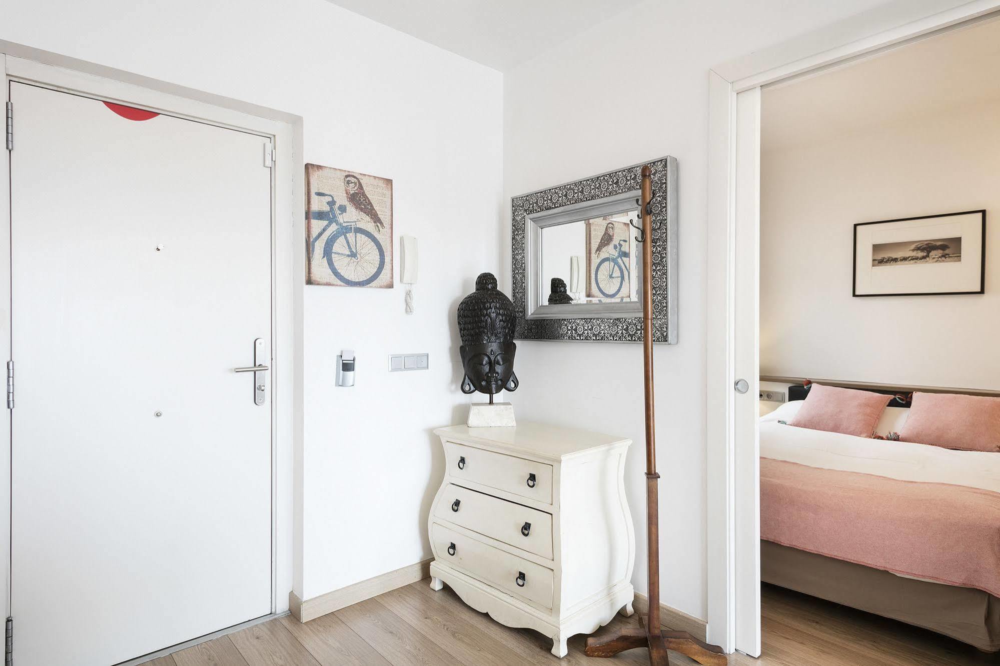 Aspasios Las Ramblas Apartments Barselona Dış mekan fotoğraf