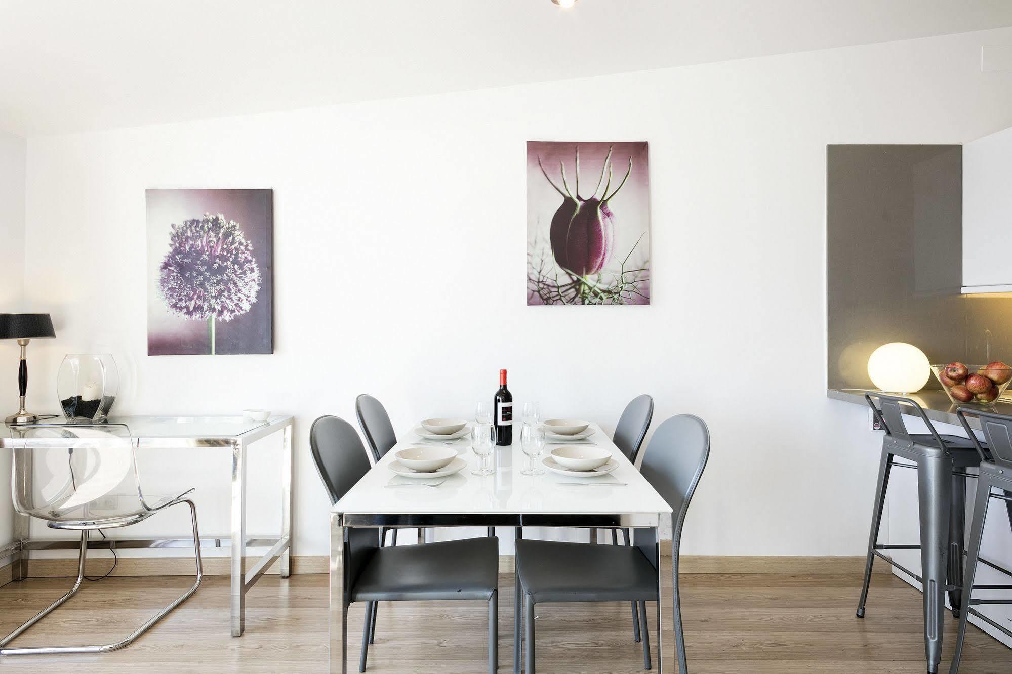 Aspasios Las Ramblas Apartments Barselona Dış mekan fotoğraf